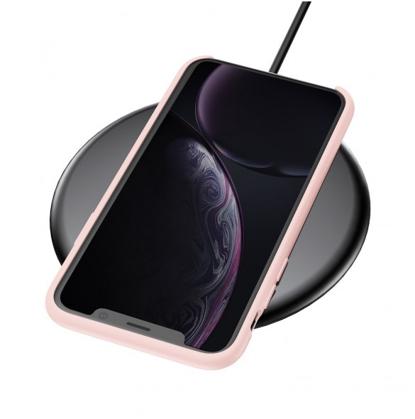 Din telefon och väldigt snyggt skydd från Baseus.