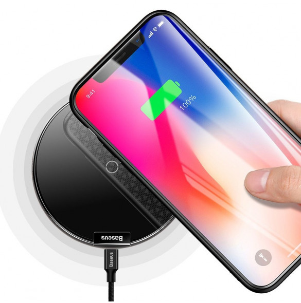 Ett elegant fodral för iPhone XS / X.