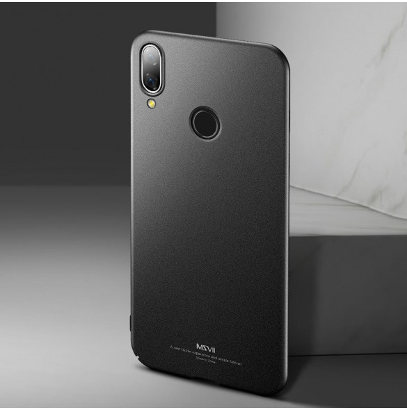 Svart och väldigt snyggt skal till Huawei P Smart Plus.