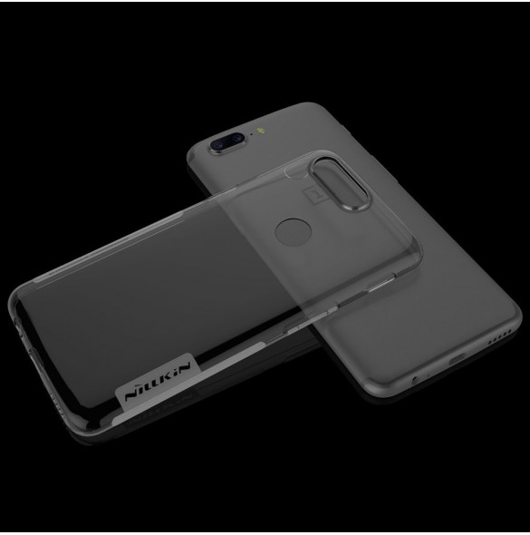 Vackert och pålitligt skyddsfodral från OnePlus 5T.