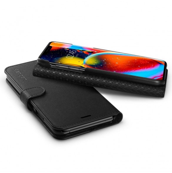 Svart och väldigt snygg täckning iPhone 11.