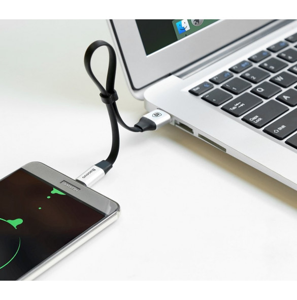 Vändbar USB Type-C-kontakt: Användaren behöver inte längre kontrollera vilken sida av kontakten som ska sättas in i porten.