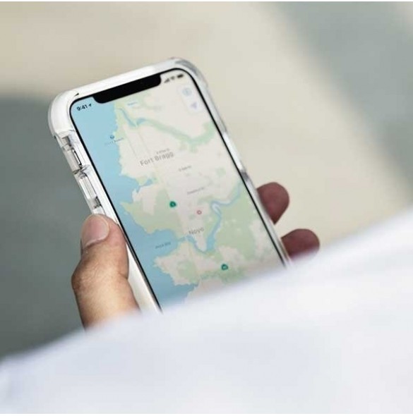 Vitt och mycket snyggt omslag till iPhone 11 Pro.