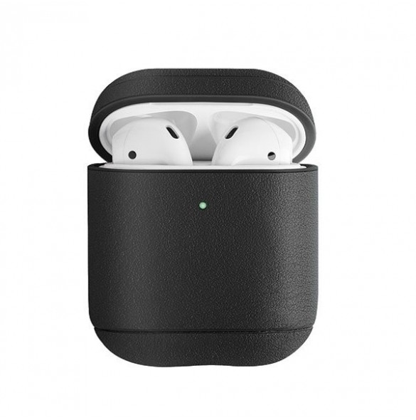 Detta fodral designat för laddningsfodralet med trådlös laddning av de ursprungliga AirPods-hörlurarna från UNIQ Detta fodral designat för laddningsfodralet med trådlös laddning av de ursprungliga AirPods-hörlurarna från UNIQ