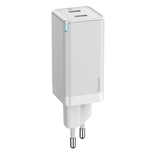 Typ-C + Typ-C: 30W + 18W / 18W + 30W