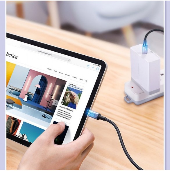 Uppfyller USB 2.0-standarden och stöder INTE videoutgång.