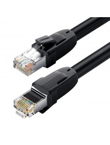 Flera skärmad Ethernet-kabel.