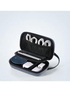 Snäppkroken gör att resepåsen lätt hänger i din ryggsäck eller laptopväska.