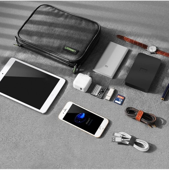 2 nätfickor för mus, telefon, externt batteri, powerbank etc.