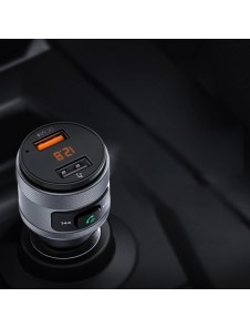 V5.0 Bluetooth FM-sändare stöder röstkommandon för att säkerställa säker körning etc.