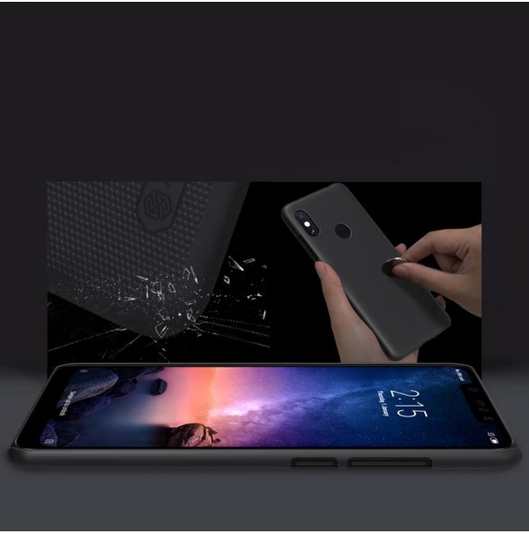 Svart och väldigt snyggt skydd för Xiaomi Redmi Note 6 Pro.