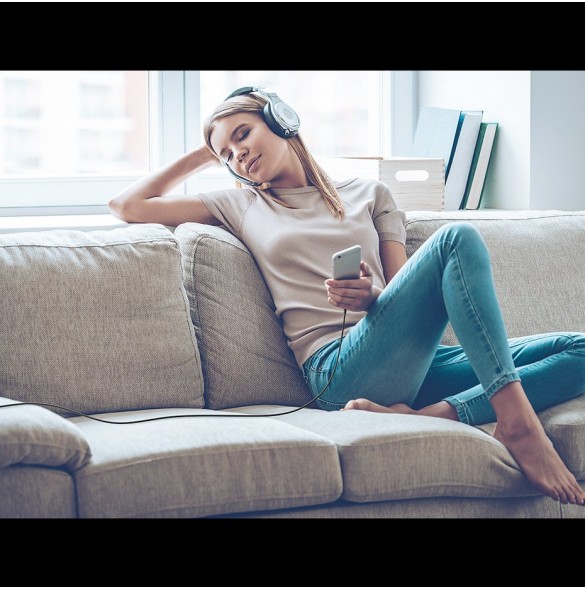 UGREEN USB-C till Lightning-kabel tillverkad av originalt Apple-chip har en stabil spänning.