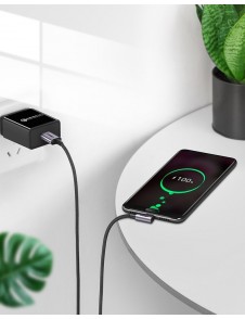 Denna USB C till USB A-kabel stöder snabb laddning 2.0 och 3.0 med en maximal uteffekt på upp till 3A.