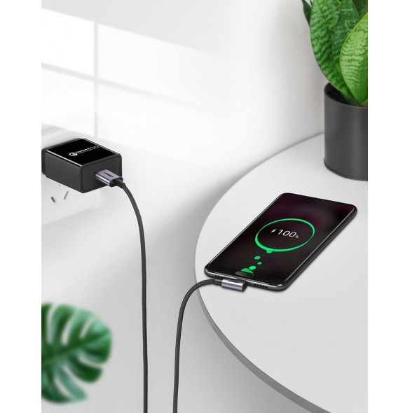 Denna USB C till USB A-kabel stöder snabb laddning 2.0 och 3.0 med en maximal uteffekt på upp till 3A.