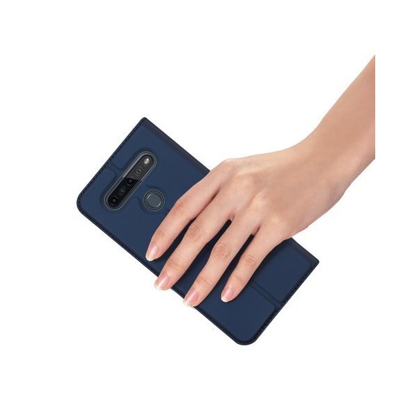 Din telefon skyddas av detta skydd från DUX DUCIS.