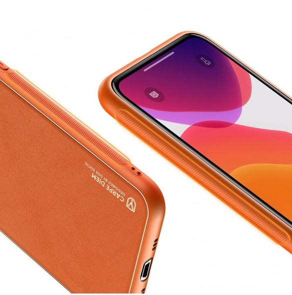 iPhone 11 Pro skyddas av detta fantastiska skal.