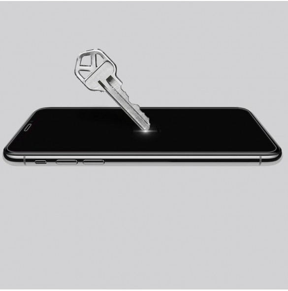 Din telefon skyddas av detta glas från Nillkin.