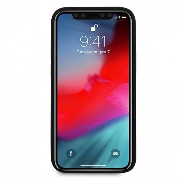 iPhone 12 Mini skyddas av detta fantastiska skal.