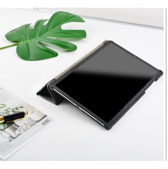 Samsung Galaxy Tab S6 Lite skyddas av detta fantastiska skal.