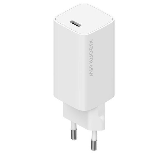 Måtten på denna 65W-laddare är endast 3,1 x 3,1 x 5,6 cm, medan en liknande kraftfull Apple 61W-adapter behövs.