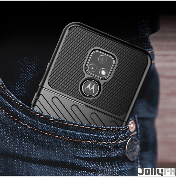 Motorola Moto E7 skyddas av detta fantastiska skal.