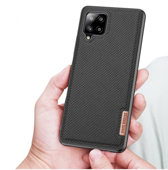 Samsung Galaxy A42 5G skyddas av detta fantastiska skal.