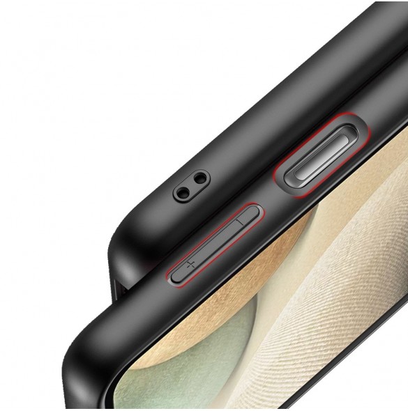 Svart och väldigt snyggt skal Samsung Galaxy A12.