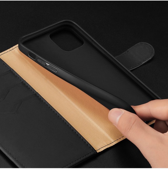 iPhone 11 Pro Max skyddas av detta fantastiska skal.