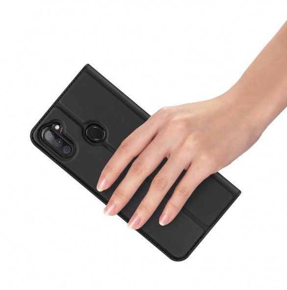 Med det här skalet blir du lugn för Samsung Galaxy A11 / M11 och väldigt snyggt skydd från Dux Ducis.