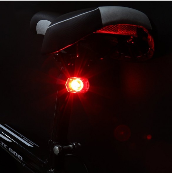 Ljusstyrka: 7 lumen