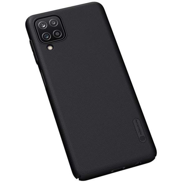 Samsung Galaxy A12 och väldigt snyggt skydd från Nillkin.
