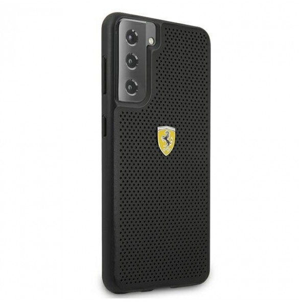 Svart och mycket praktiskt omslag från Ferrari.
