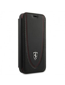 Din telefon skyddas av detta skydd från Ferrari.